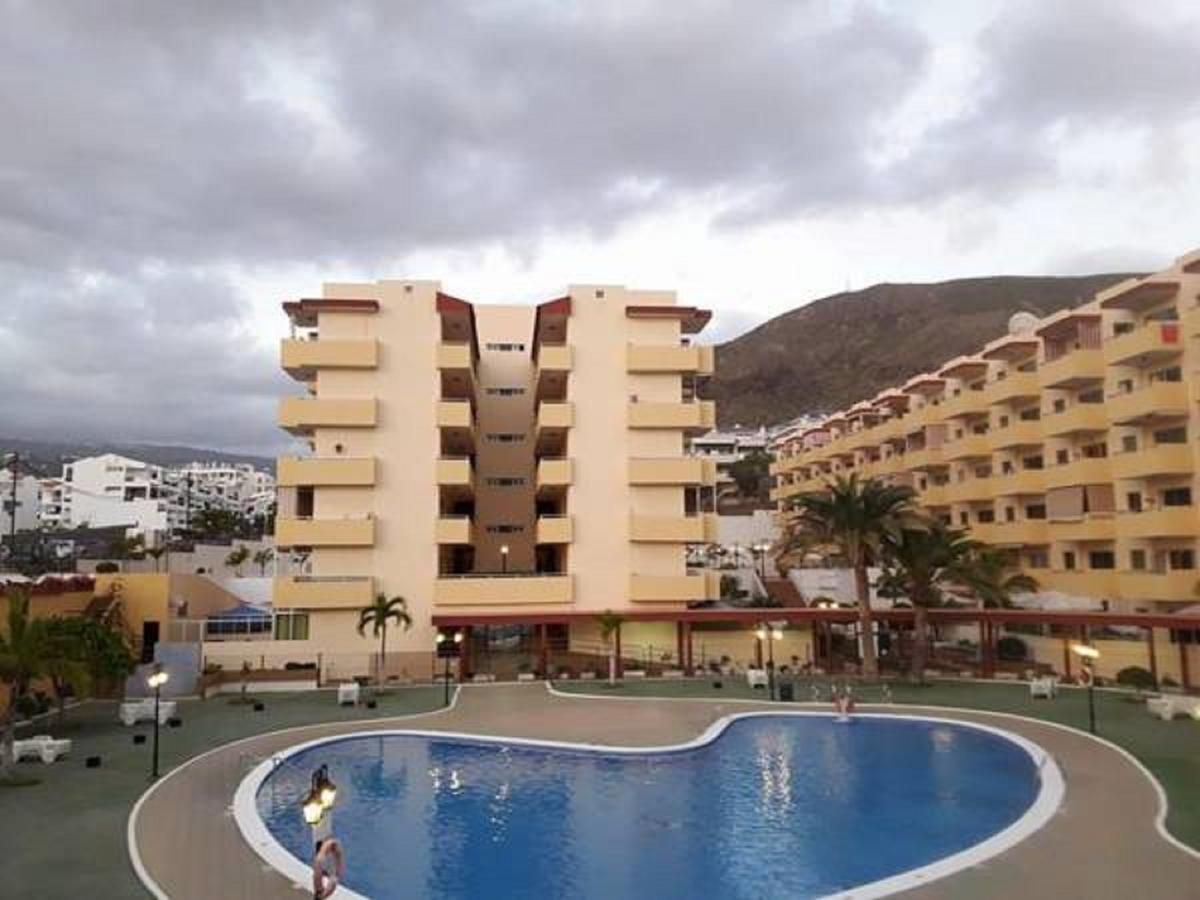 White Apartment Los Cristianos  Extérieur photo