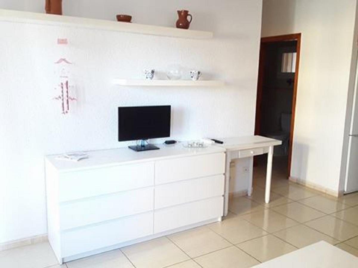 White Apartment Los Cristianos  Extérieur photo